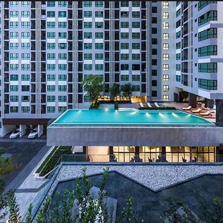 The Base Central Pattaya By Mickey Екстериор снимка