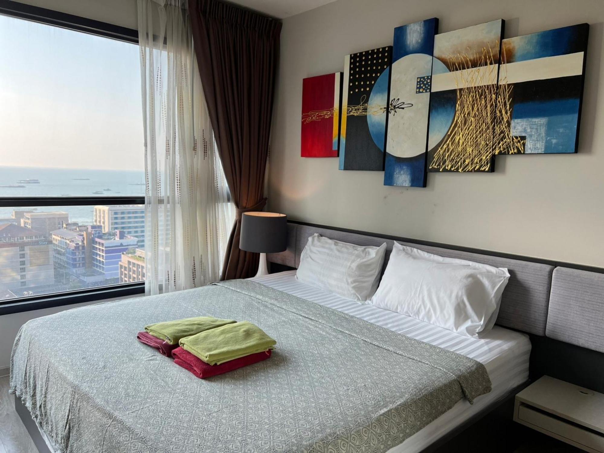 The Base Central Pattaya By Mickey Екстериор снимка