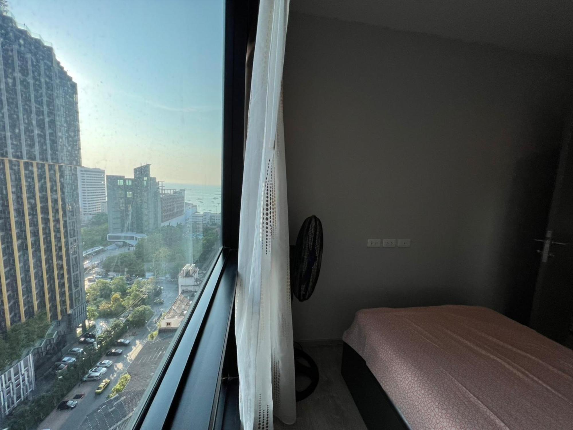 The Base Central Pattaya By Mickey Екстериор снимка