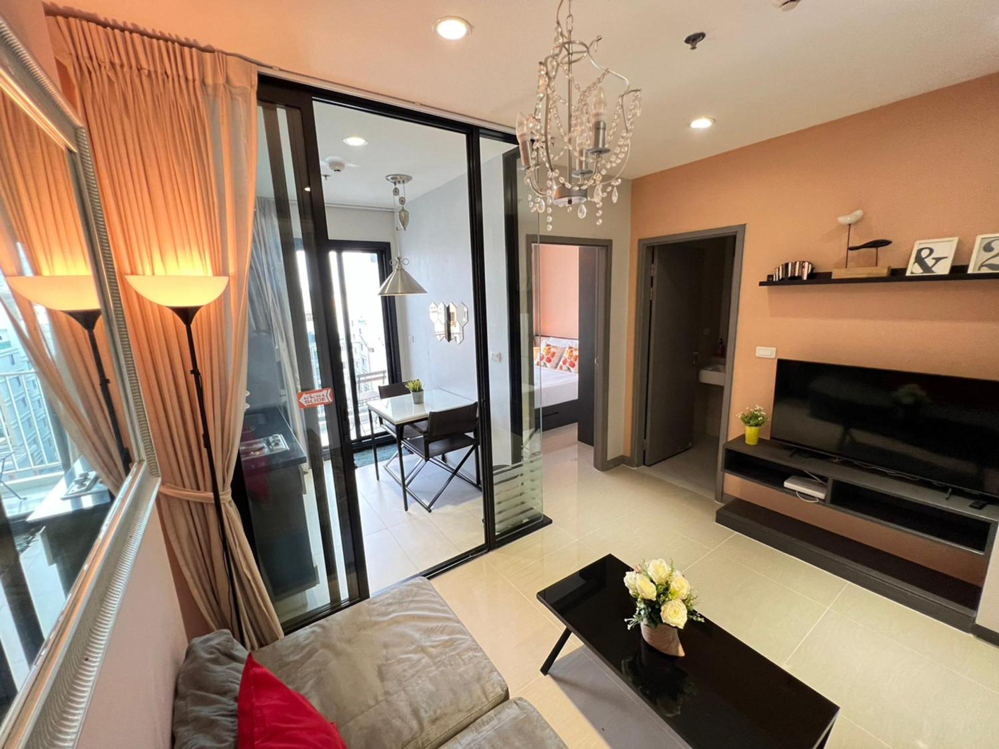 The Base Central Pattaya By Mickey Екстериор снимка