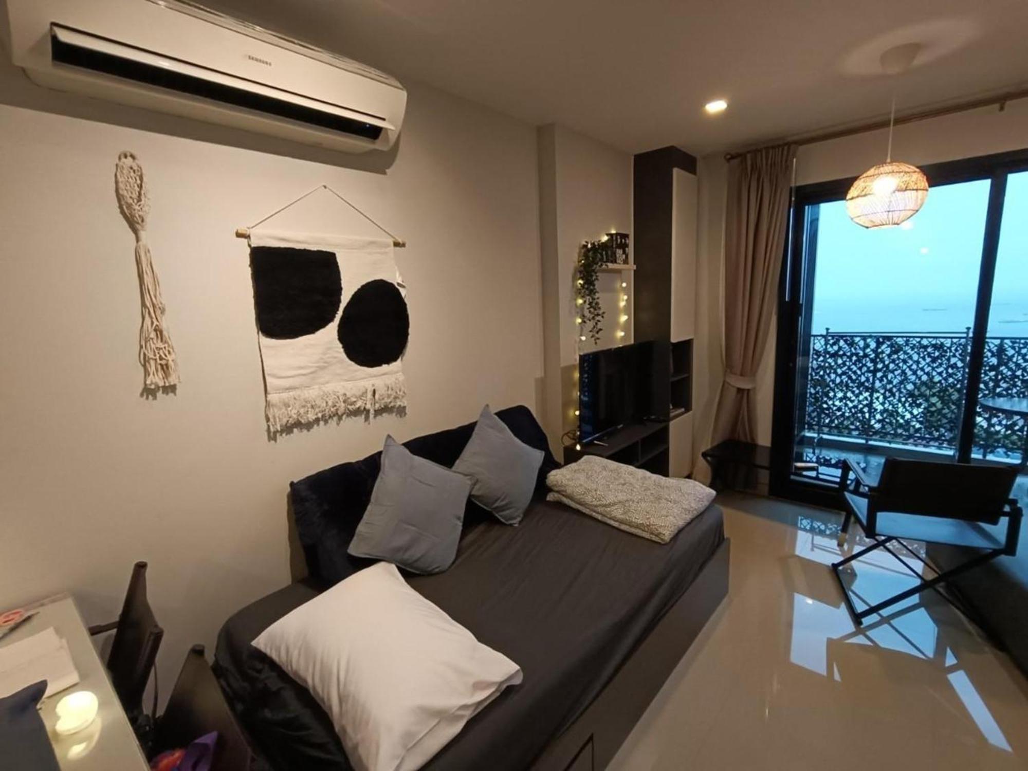 The Base Central Pattaya By Mickey Екстериор снимка